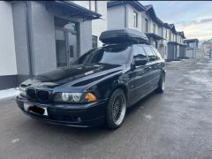 Photo of the vehicle BMW 5 Series