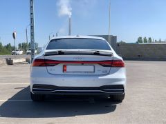 Photo of the vehicle Audi A7