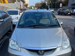 Photo of the vehicle Honda Fit