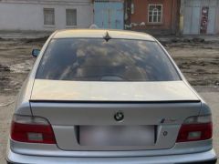 Photo of the vehicle BMW 5 Series