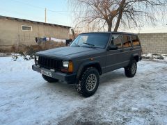 Сүрөт унаа Jeep Cherokee