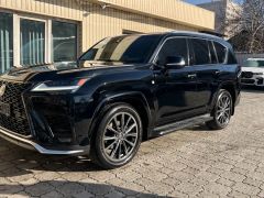 Photo of the vehicle Lexus LX