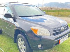 Сүрөт унаа Toyota RAV4