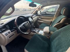 Photo of the vehicle Lexus LX