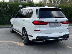 Фото авто BMW X7