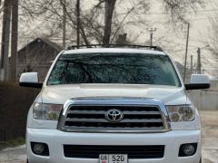 Фото авто Toyota Sequoia