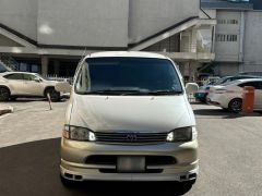 Сүрөт унаа Toyota HiAce