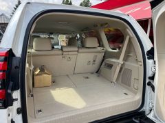 Сүрөт унаа Toyota Land Cruiser Prado