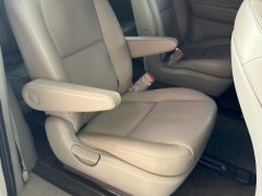 Photo of the vehicle Kia Carnival