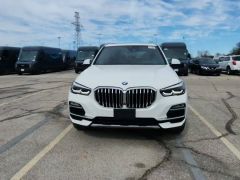 Photo of the vehicle BMW X5