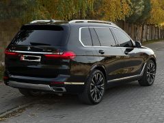 Фото авто BMW X7