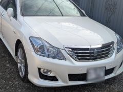 Фото авто Toyota Crown