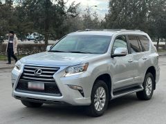 Photo of the vehicle Lexus GX