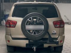 Сүрөт унаа Toyota Sequoia