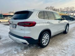 Photo of the vehicle BMW X5