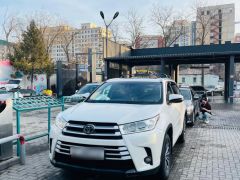 Сүрөт унаа Toyota Highlander