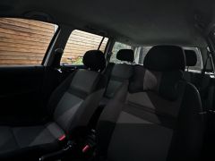 Фото авто Volkswagen Golf