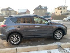 Сүрөт унаа Toyota RAV4