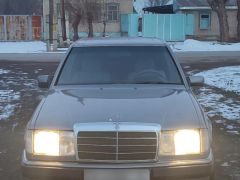 Photo of the vehicle Mercedes-Benz W124