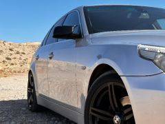 Photo of the vehicle BMW 5 Series