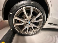 Сүрөт унаа BMW X7