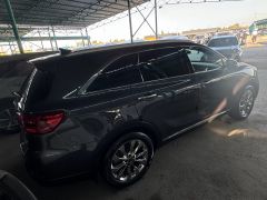 Сүрөт унаа Kia Sorento