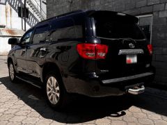 Фото авто Toyota Sequoia