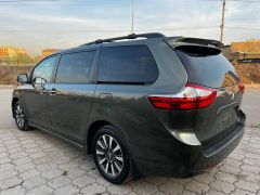 Сүрөт унаа Toyota Sienna