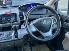 Фото авто Honda Freed