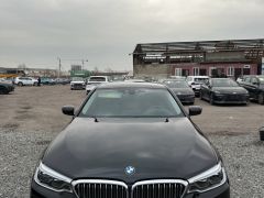 Photo of the vehicle BMW 5 Series