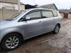 Сүрөт унаа Toyota Avensis Verso