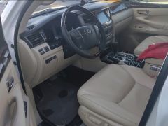 Сүрөт унаа Lexus LX