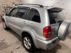 Сүрөт унаа Toyota RAV4