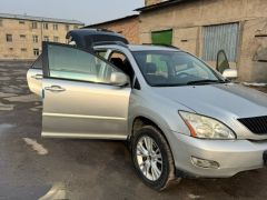 Photo of the vehicle Lexus RX