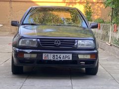 Фото авто Volkswagen Vento