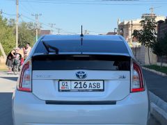 Сүрөт унаа Toyota Prius