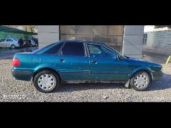 Сүрөт унаа Audi 80