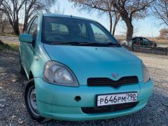 Сүрөт унаа Toyota Vitz