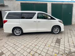 Фото авто Toyota Alphard