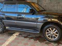 Photo of the vehicle Lexus LX