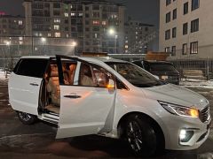 Фото авто Kia Carnival