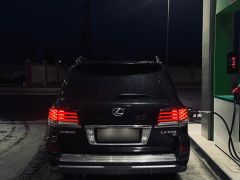 Сүрөт унаа Lexus LX