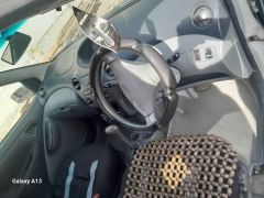 Сүрөт унаа Toyota Vitz