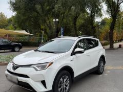 Photo of the vehicle Toyota RAV4