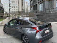 Фото авто Toyota Prius