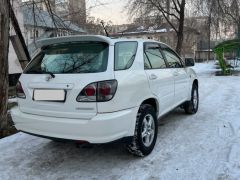 Сүрөт унаа Toyota Harrier