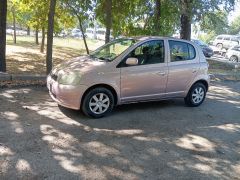 Фото авто Toyota Vitz