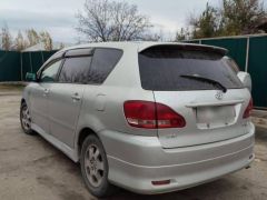 Фото авто Toyota Ipsum