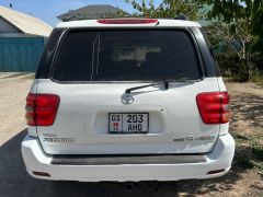 Photo of the vehicle Toyota Sequoia