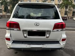 Photo of the vehicle Lexus LX